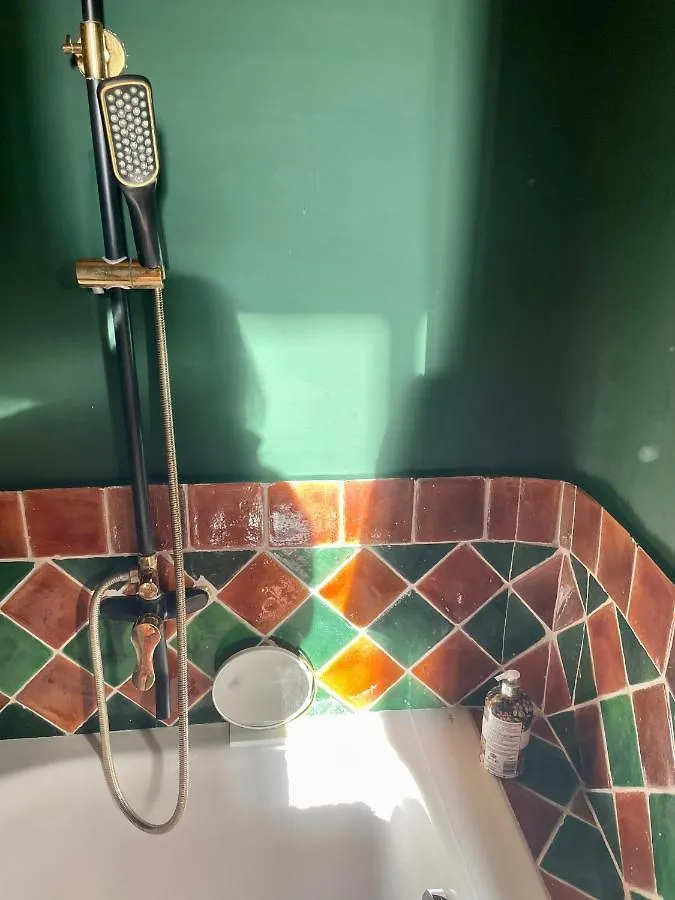 Chambre Avec Vue Saignon 0*,  France