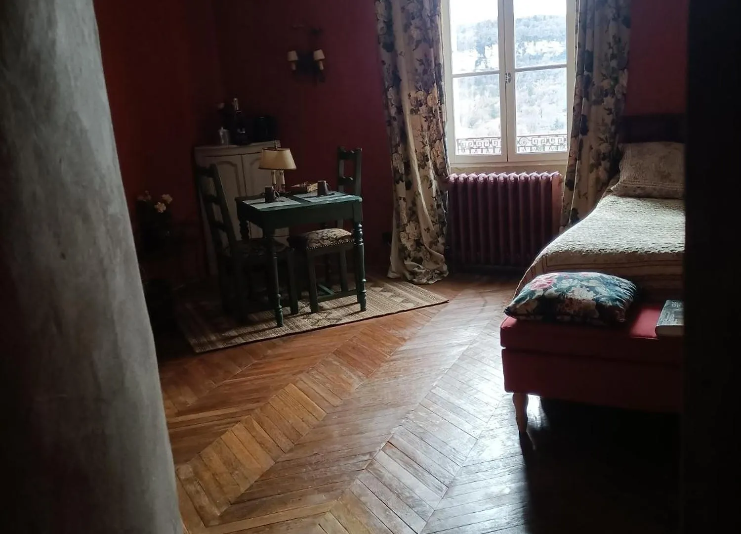 Chambre Avec Vue Saignon Bed & Breakfast